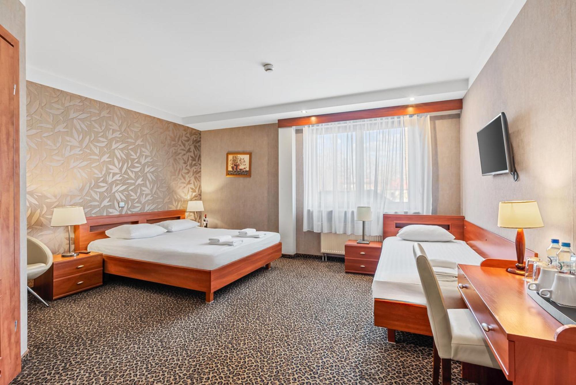 Hotel Diament Vacanza Katowice - Siemianowice Siemianowice Slaskie Exterior photo