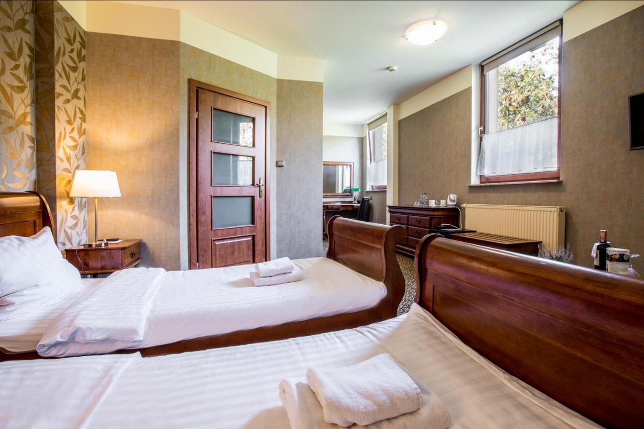 Hotel Diament Vacanza Katowice - Siemianowice Siemianowice Slaskie Exterior photo